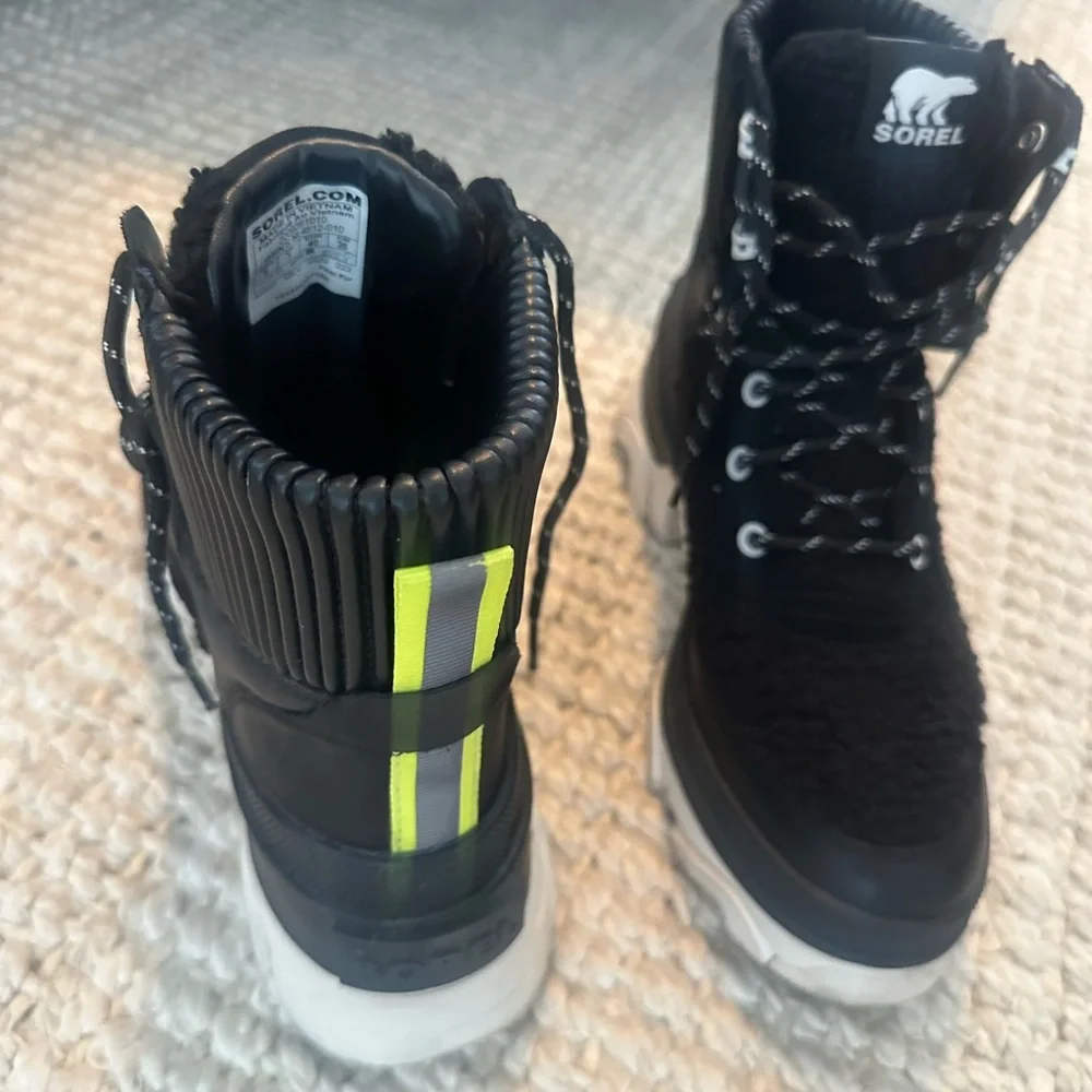 Sorel Black Winter & Rain Boots - Picture 3 of 8